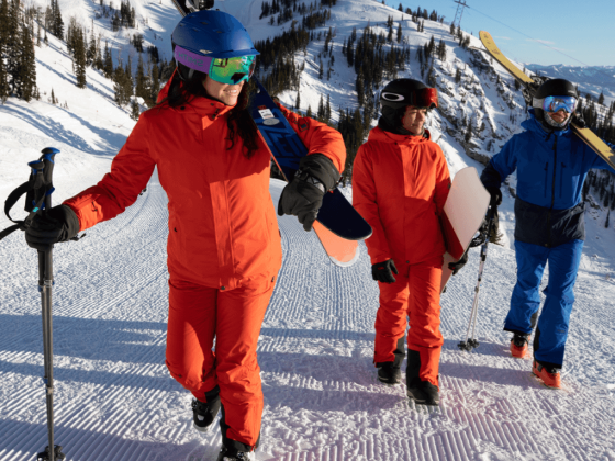 do ski resorts rent snow pants